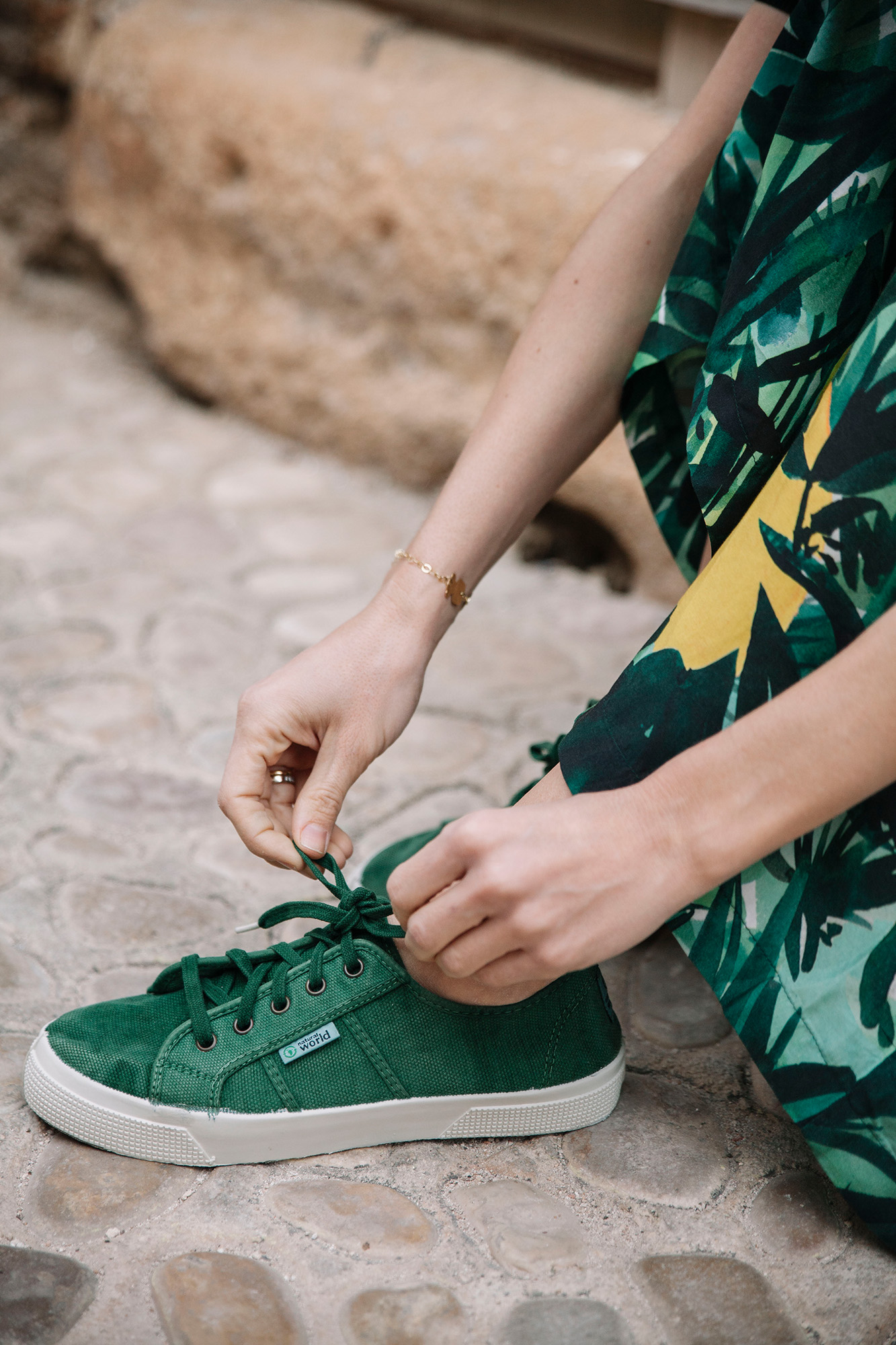 NATURAL WORLD, Sneakers Verde militar de Mujer